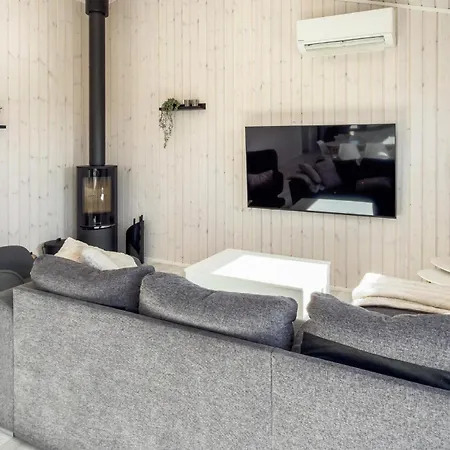 בית נופש Pet Friendly In With Wifi Rønde